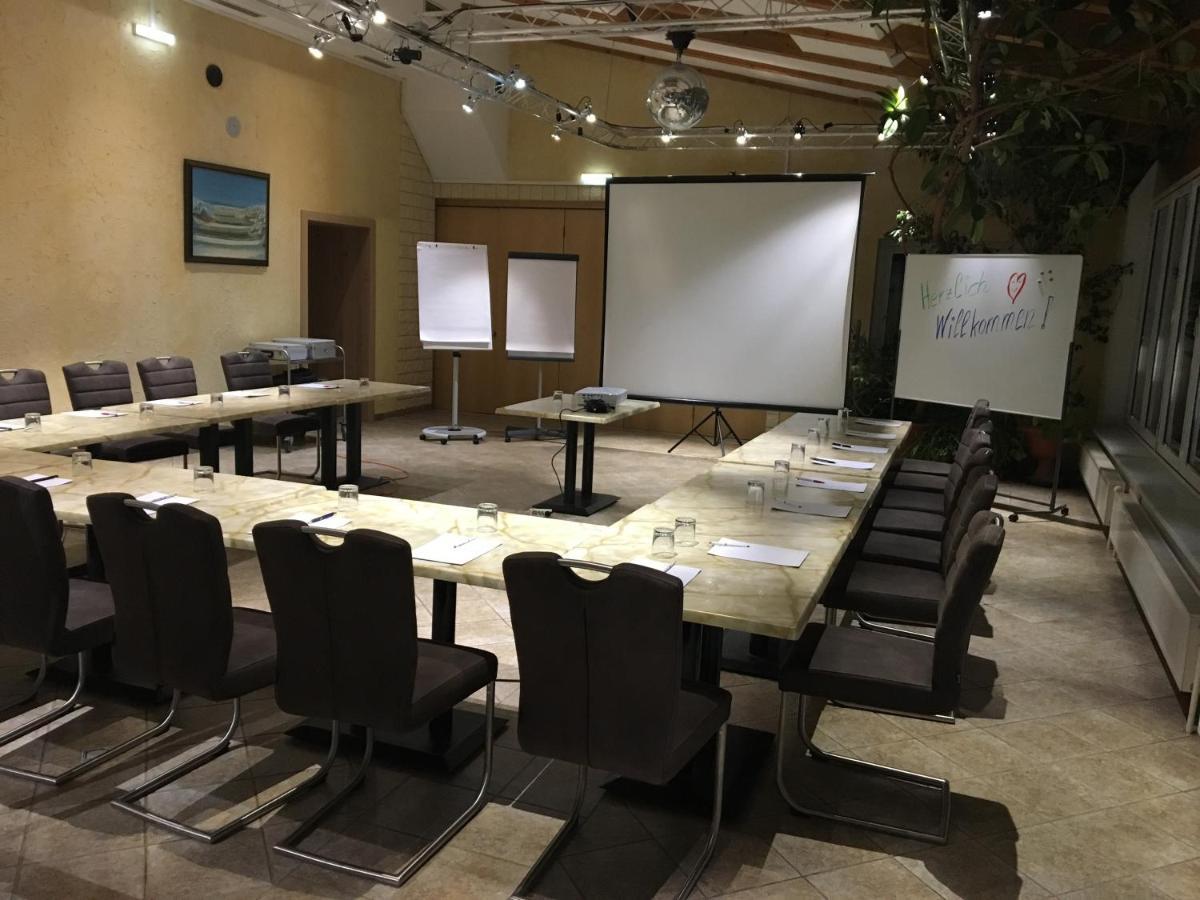 Weinhotel Kirchenwirt Gols Ngoại thất bức ảnh