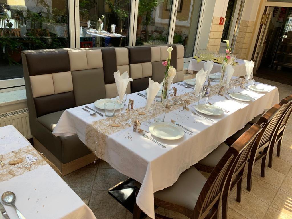 Weinhotel Kirchenwirt Gols Ngoại thất bức ảnh